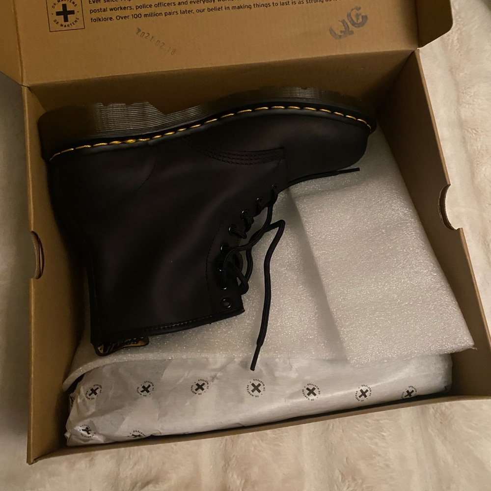 DOC MARTENS BRAND NEW!